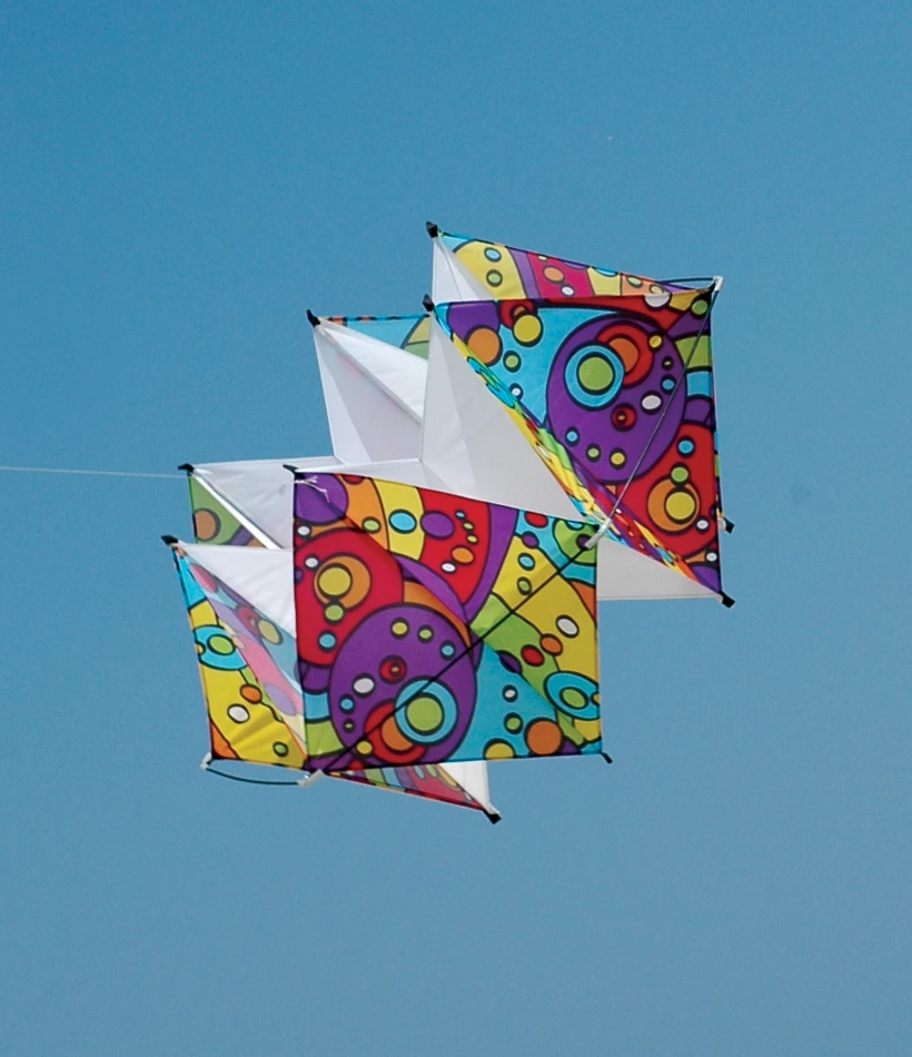 Clarke's Crystal Box Kite - Rainbow Orbit 6 Clarke's Crystal Box Kite - Rainbow Orbit - Image 4