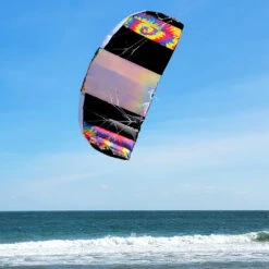 Barracuda 1.7 Kite - Tie Dye -Kite And Flag Shop 64516p Tie Dye Barracuda Flying 1024